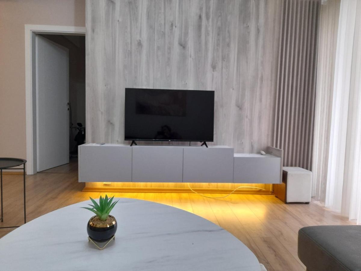 Centar Two Apartment Skopje Exterior photo